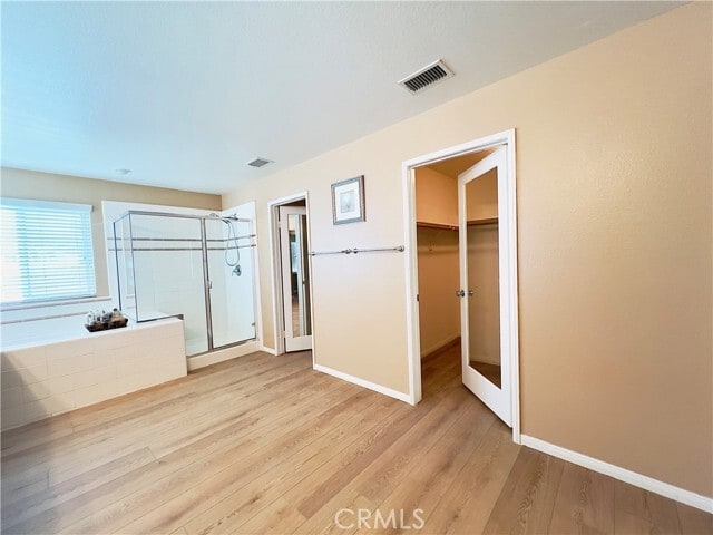 Building Photo - 17231 Greentree Dr