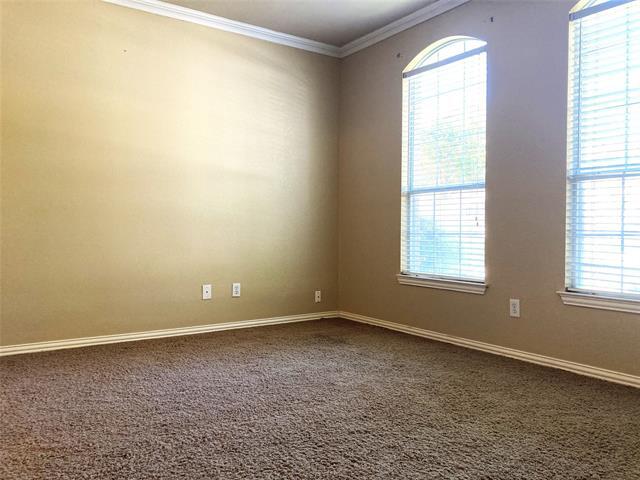 Building Photo - 630 Waterview Dr