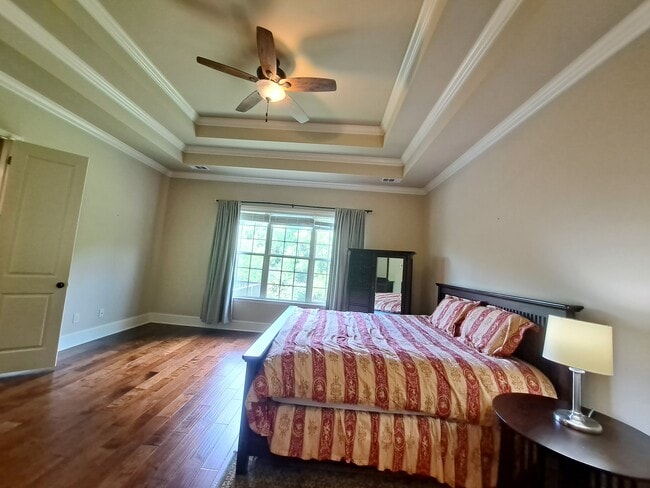 Building Photo - 12170 Inglecrest Ln