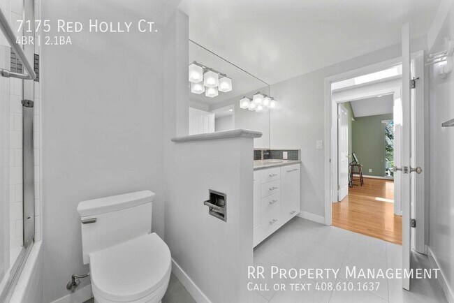Building Photo - 7175 Red Holly Ct