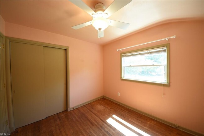 Building Photo - 8356 Cape View Ct