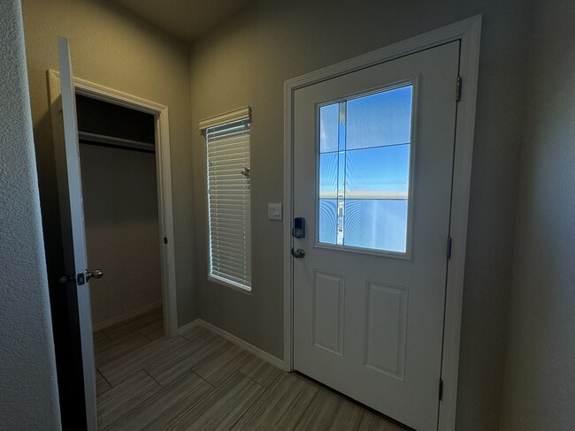 Building Photo - 776 Amatista Lp SE