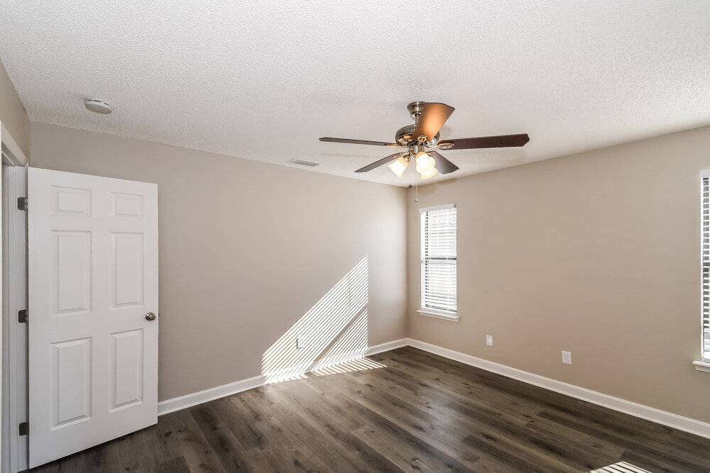 Building Photo - 7974 Amandas Crossing Dr E