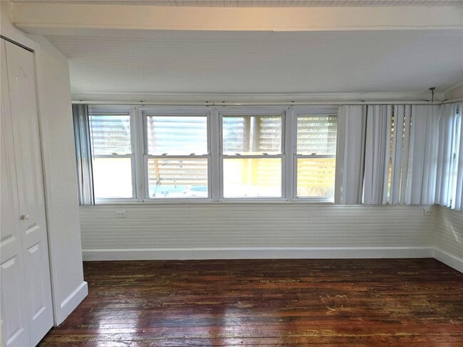 Building Photo - 2808 56th St S