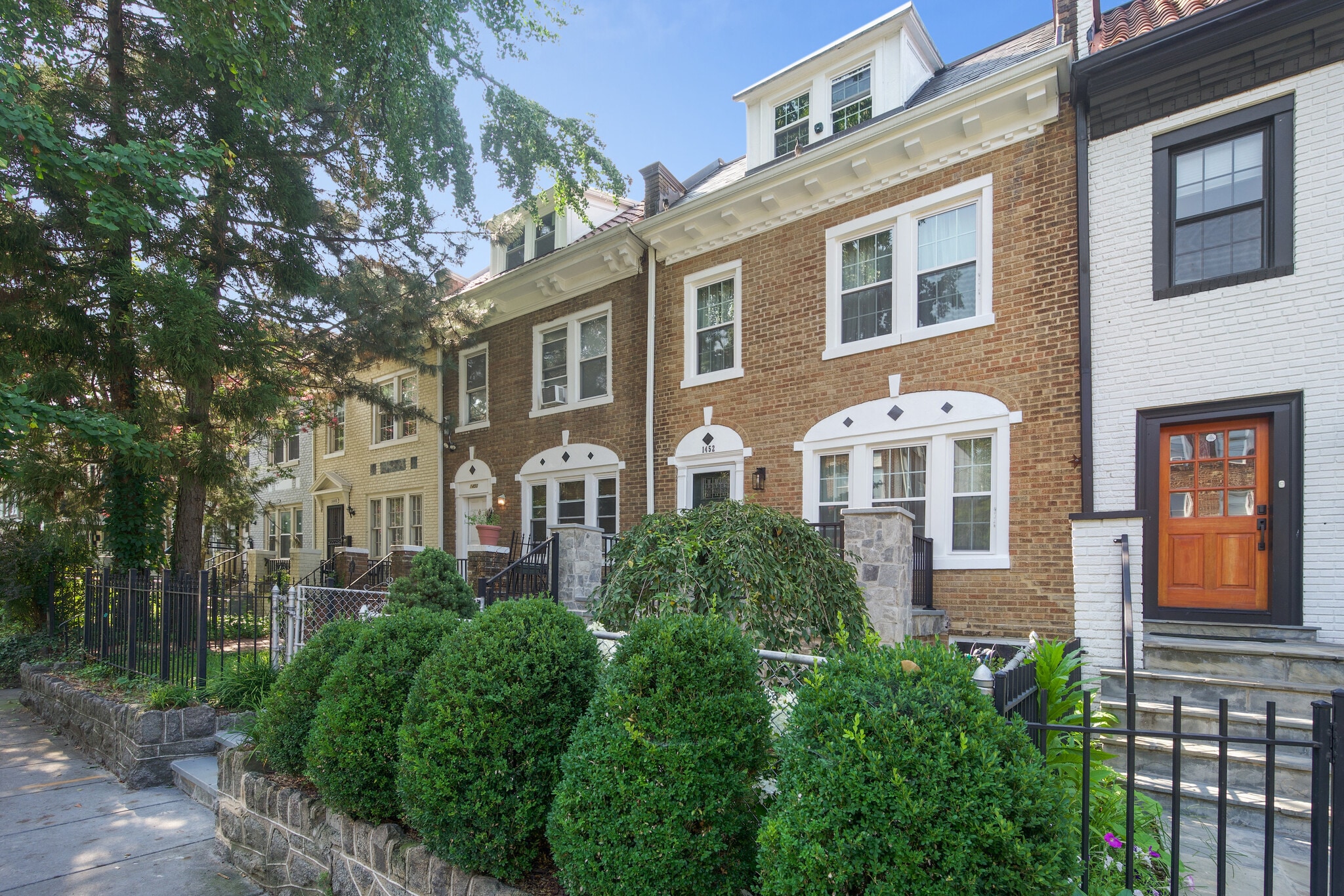 Building Photo - 1452 Spring Rd NW