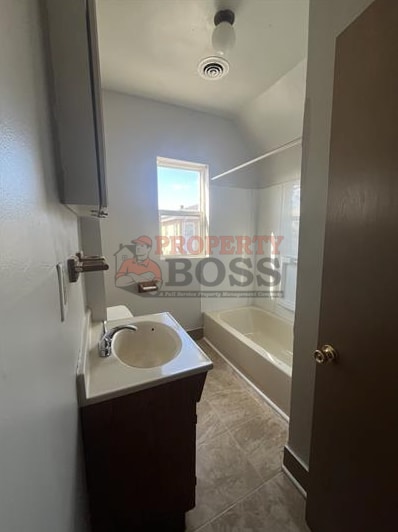 Building Photo - 4524 Magoun Ave