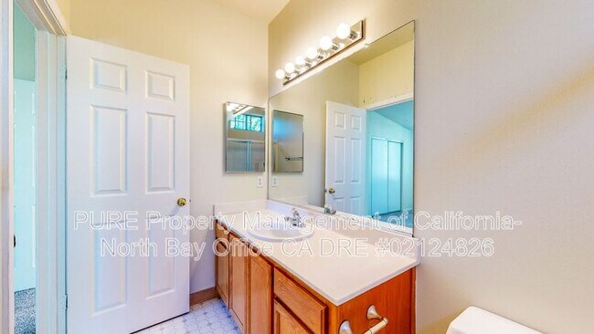 Building Photo - 520 Laurel Grove Cir