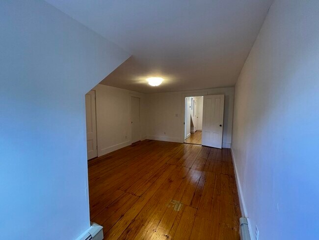 Building Photo - 36 Lowell Ave
