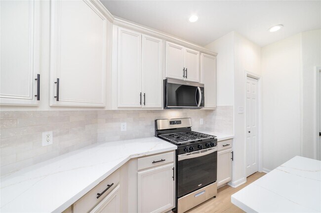 Building Photo - 5034 Forest Sage Ln