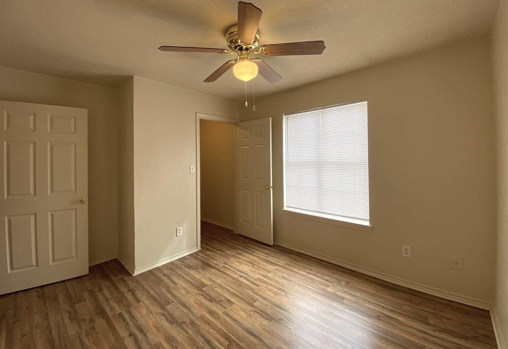 Building Photo - 2801 Cantabrian Dr