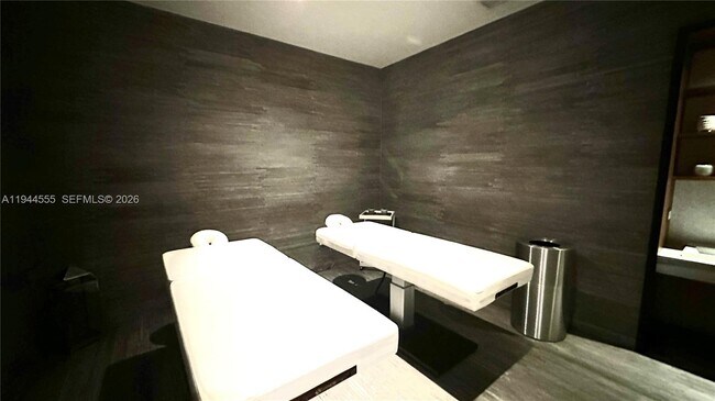 Building Photo - 55 SW 9th St