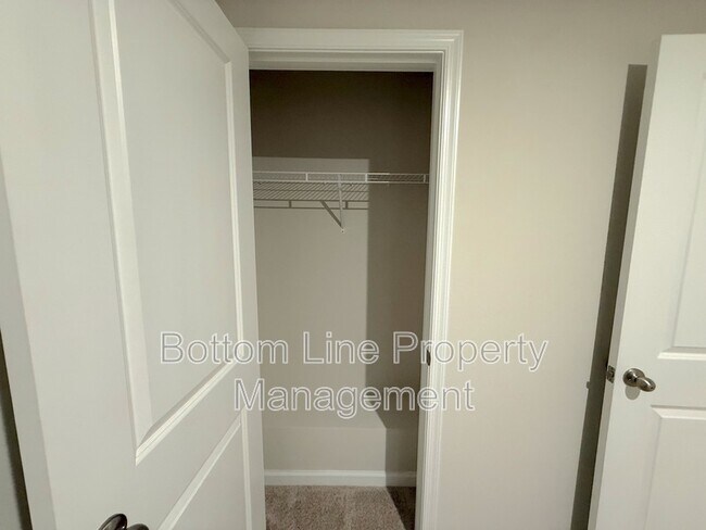 Building Photo - 7133 Capstan Ter