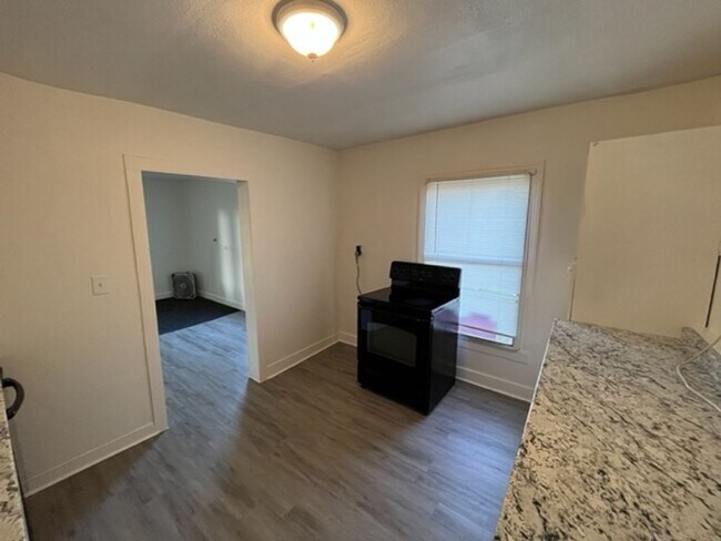 Building Photo - 3569 County Rd 312