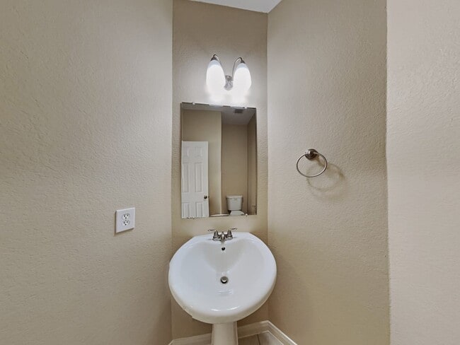 Building Photo - 5702 Ranch Prairie Tr