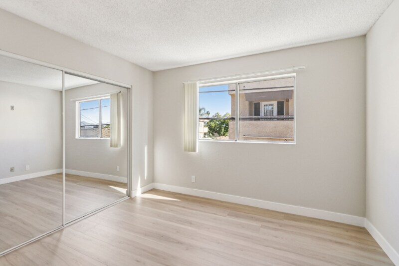 Building Photo - 626 E Verdugo Ave