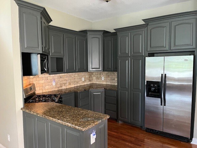 Building Photo - 627 N Rupple Rd