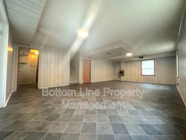 Building Photo - 9419 Brenda Ann Rd