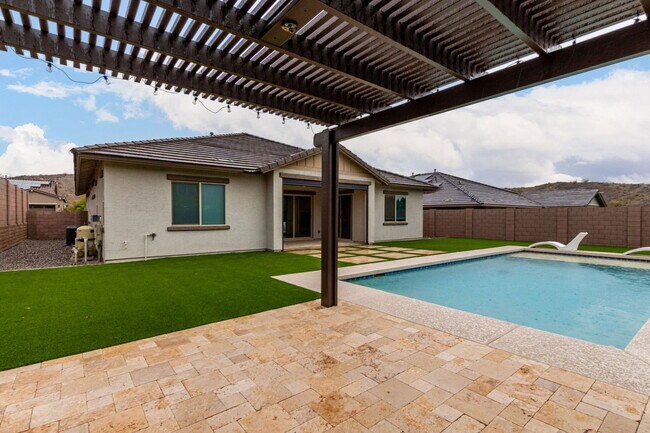 Building Photo - 7747 S 167th Ave