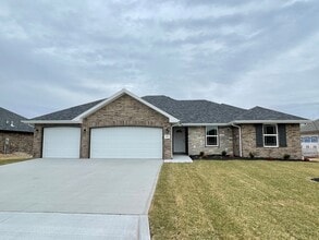 Building Photo - brand new 4/2 home