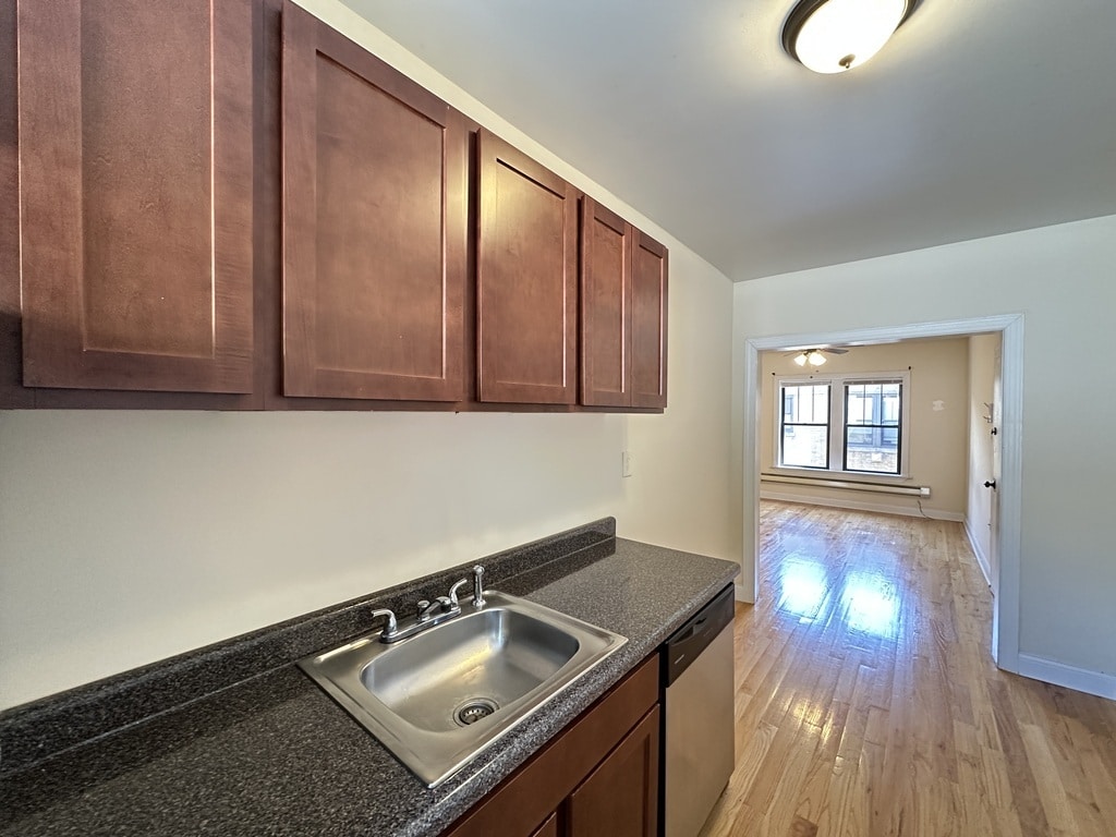 Building Photo - 2851 N Orchard St
