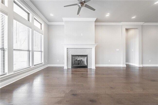 Building Photo - Superb 3 bedroom 2 bath home in Bentonvill...