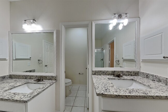 Building Photo - 1418 Summer Rain Dr
