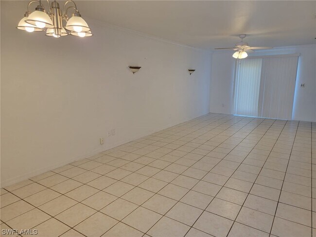 Building Photo - 3728 Santa Barbara Blvd