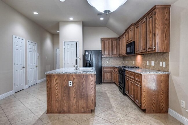 Building Photo - 4523 Long Creek Dr