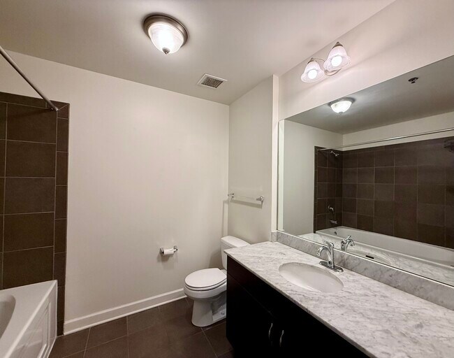 Building Photo - 1400 S Michigan Ave