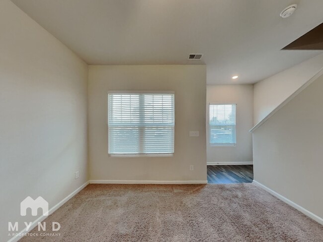 Building Photo - 116 Chandler Ct