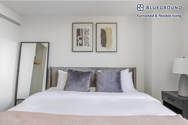 Building Photo - 21 NE 22nd St