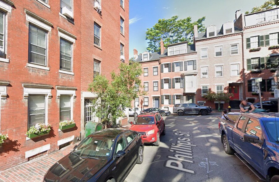 Building Photo - 5 Phillips St