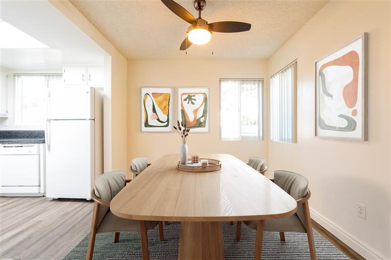 Building Photo - 1110 Meadow Lake Dr