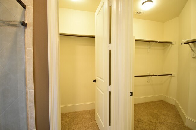 Building Photo - 27363 Pendleton Trace Dr