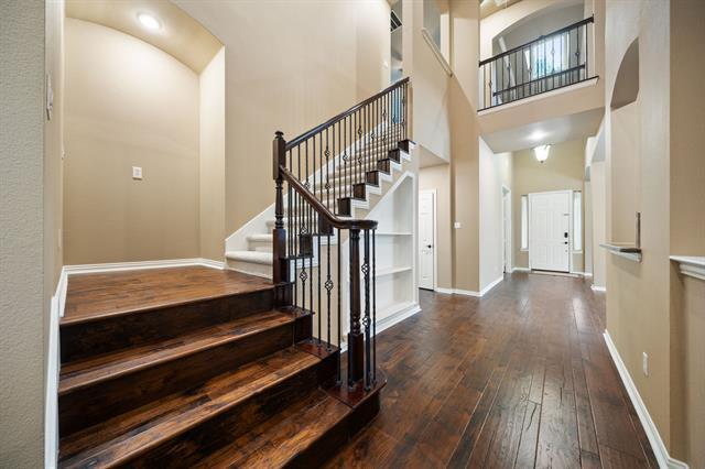 Building Photo - 15801 Waterview Dr