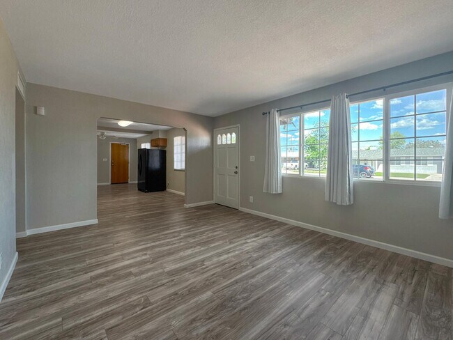 Building Photo - 2018 N Normal Ave