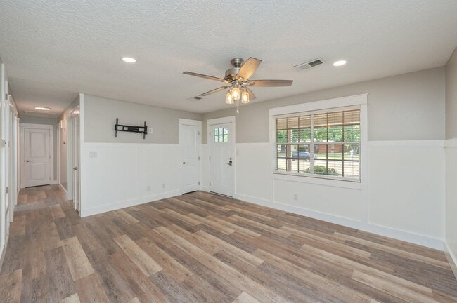 Building Photo - 30 Woodham Ave