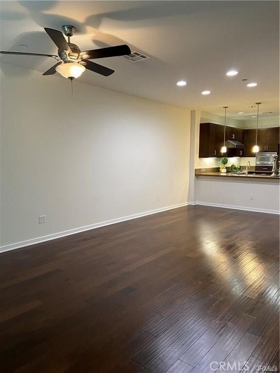 Building Photo - 1528 W Artesia Square