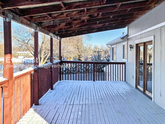 Building Photo - 4713 9th St Rd