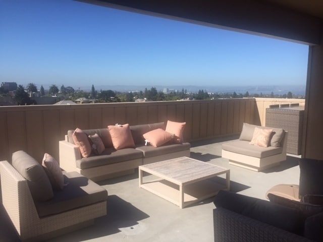 Building Photo - Gorgeous, Massive, 1BR/1BA, Fully Updated, 1000sqft+, A+++ Location, Parking Included