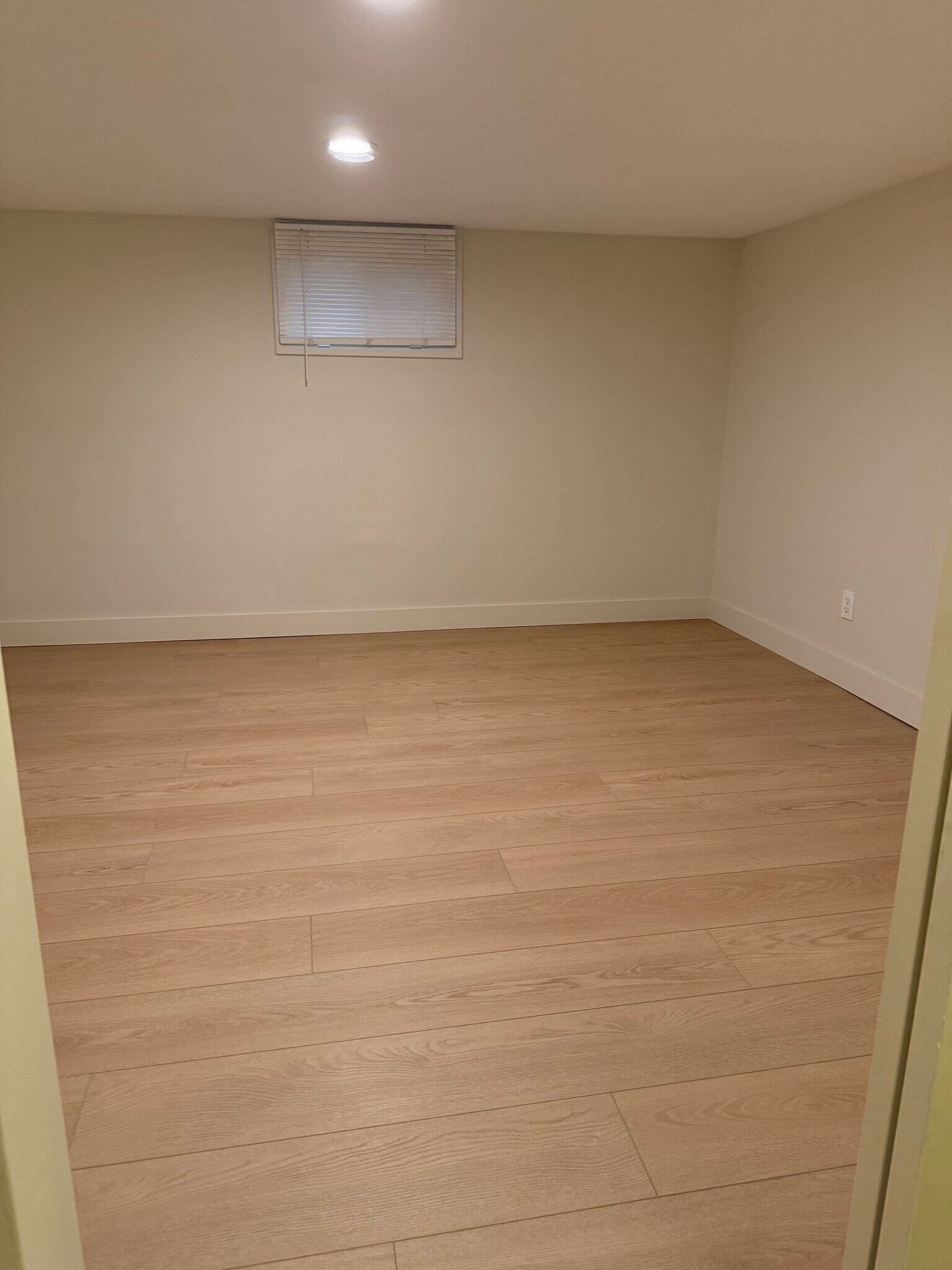 Building Photo - 1819 E Parleys Canyon Blvd