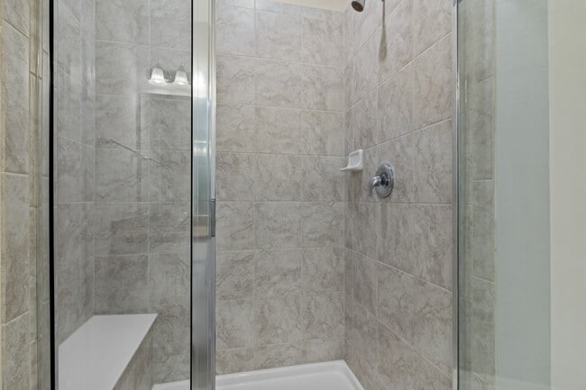 Building Photo - 2888 Macintosh Woods Dr
