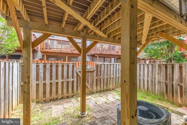 Building Photo - 5937 Kirkcaldy Ln