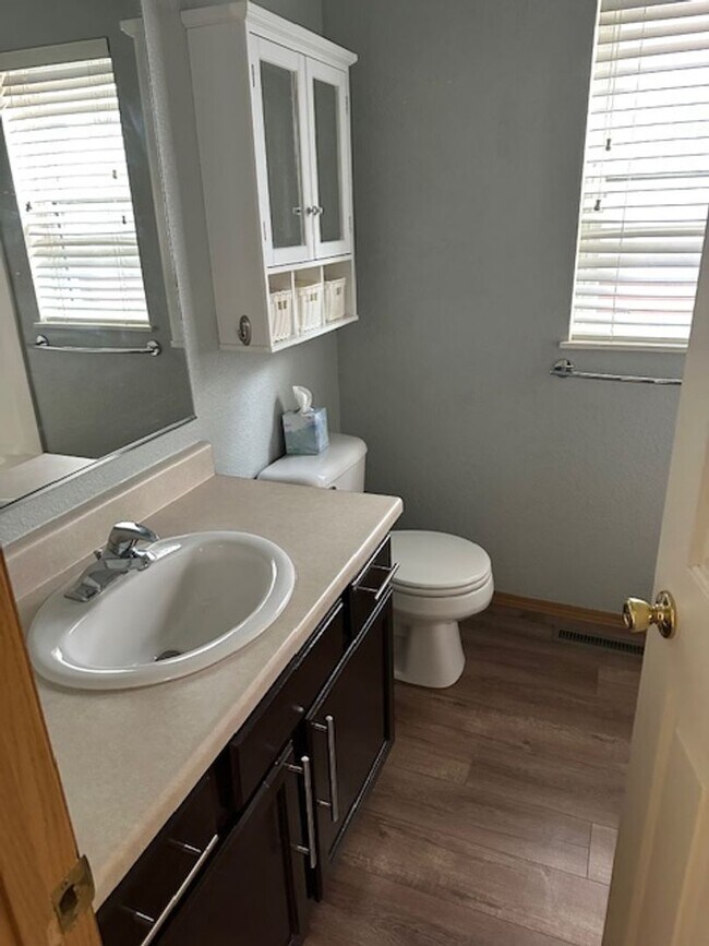 Building Photo - Beautiful House in Canyon Creek