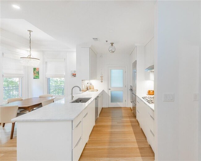 Building Photo - 850 Piedmont Ave NE