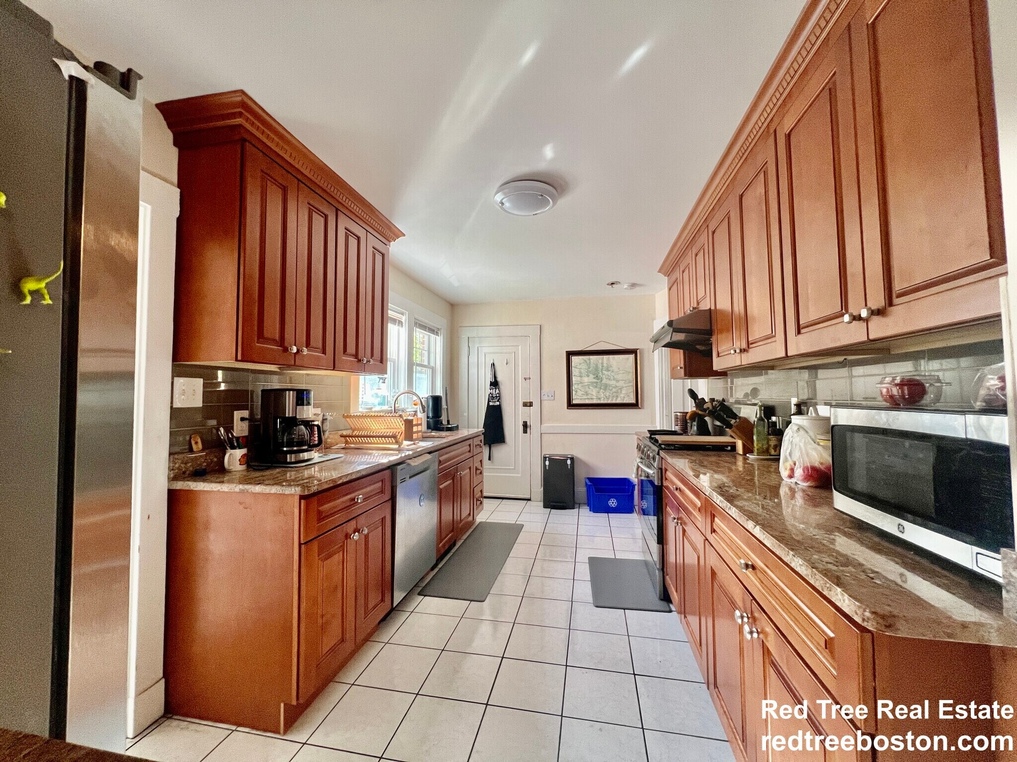 Building Photo - 118 Elgin St