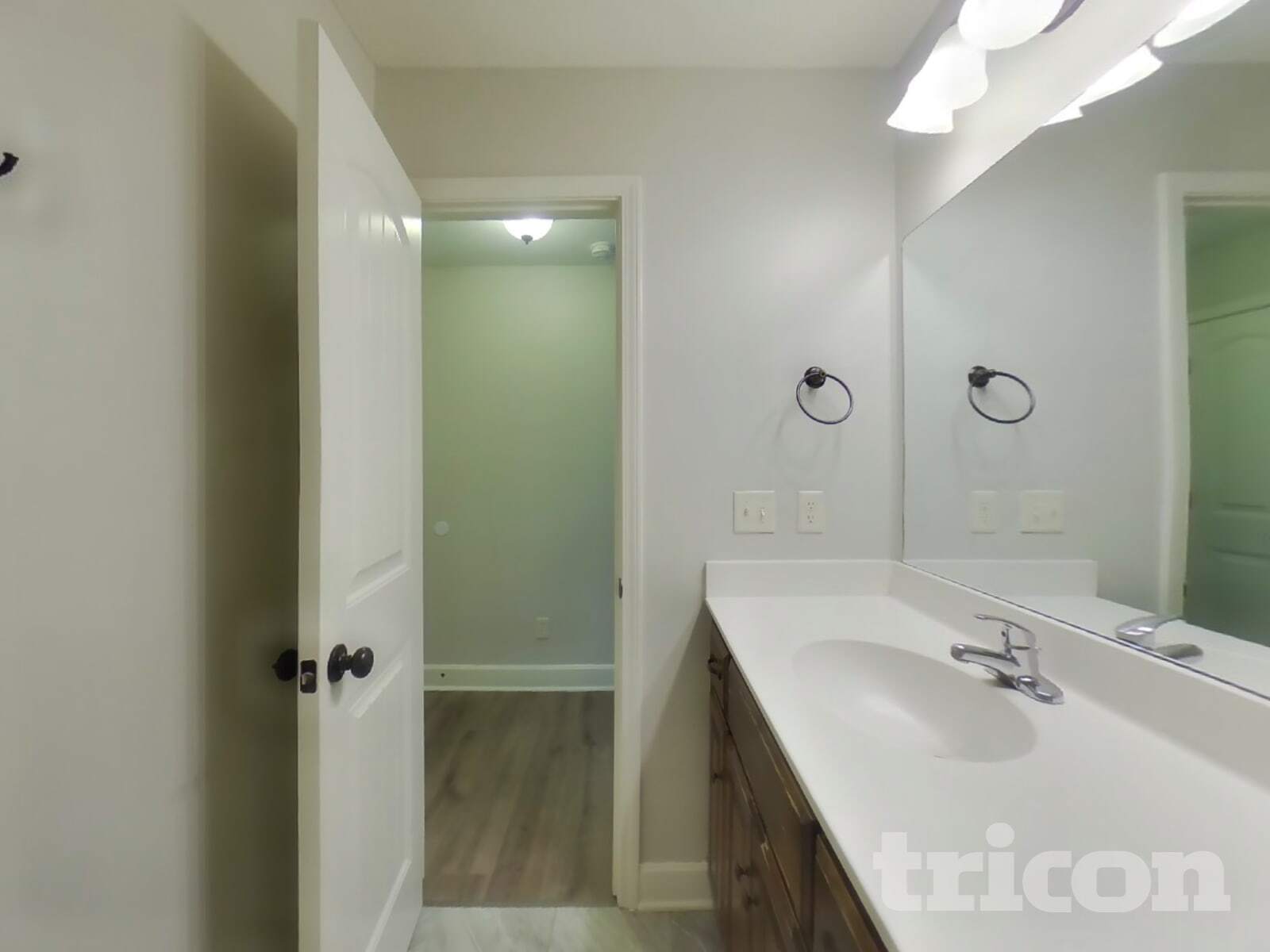 Building Photo - 18404 Rock Ridge N