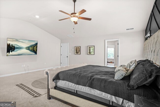 Building Photo - 361 Traditions Ln