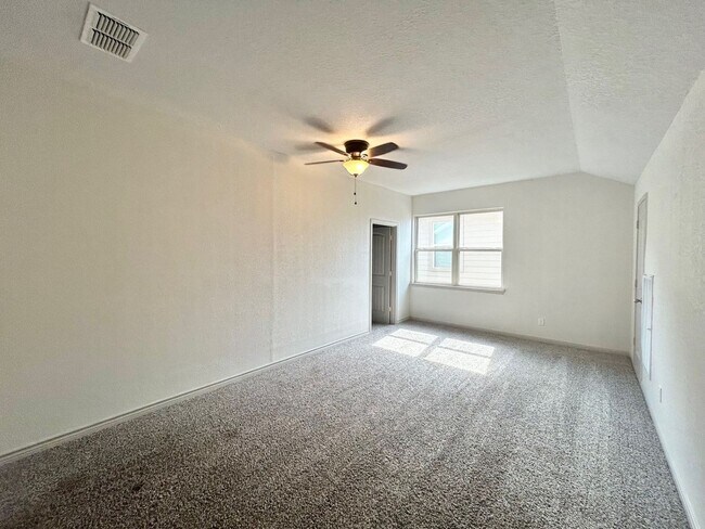 Building Photo - Beautiful 4BED/3BATH House for Rent! Avail...