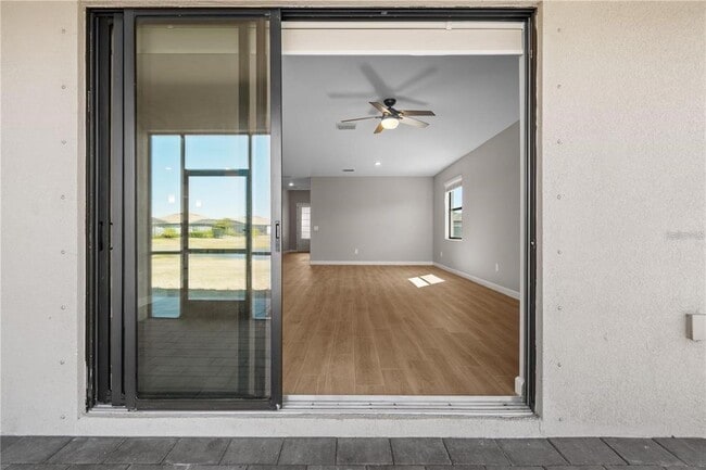 Building Photo - 15719 Islandwalk Ave